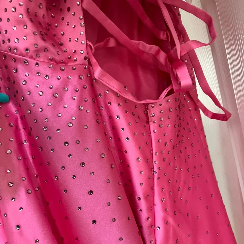 PROM DRESS! - Picture 3 of 5